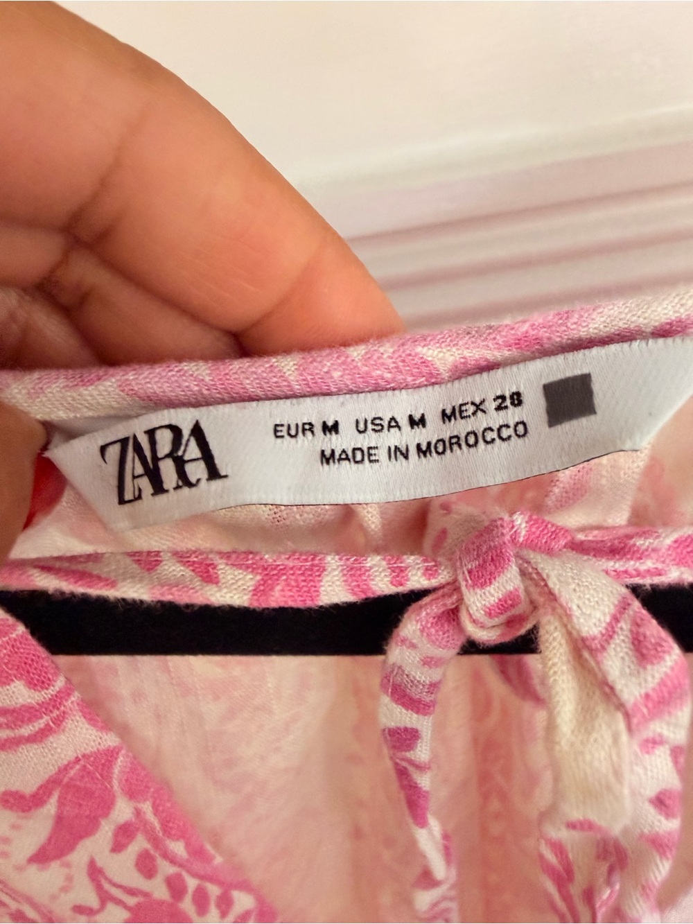 Zara Pink Paisley Tiered V-Neck Mini Dress - Picture 7 of 8